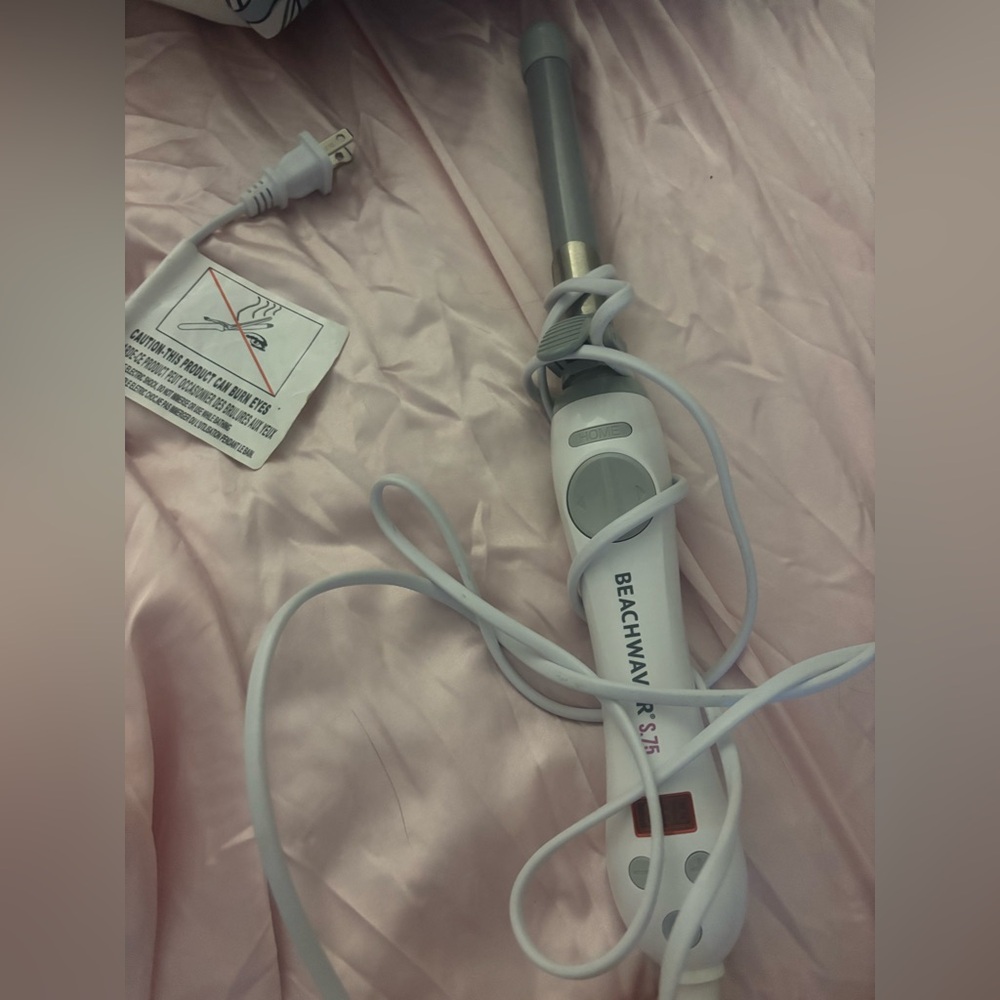 🌴 Beachwaver White Curling Iron — TikTok Trending 🎀